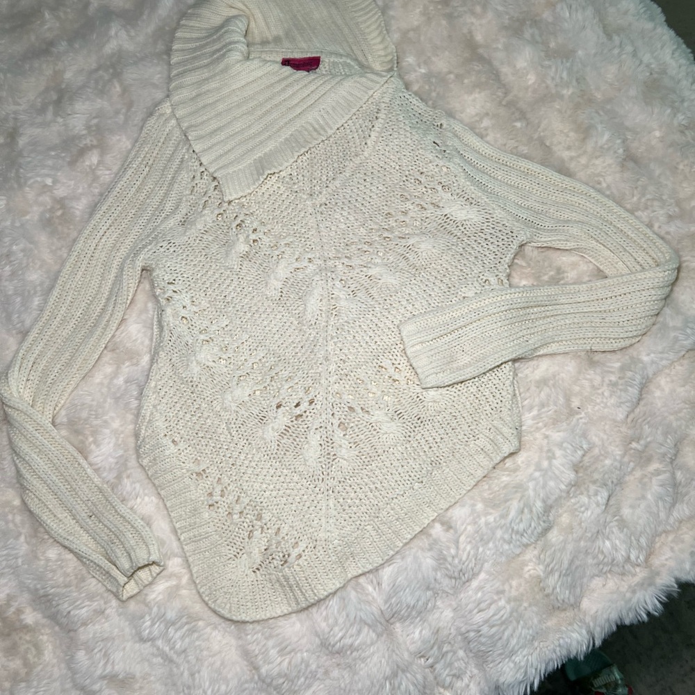 Sweater - Picture 2 of 8